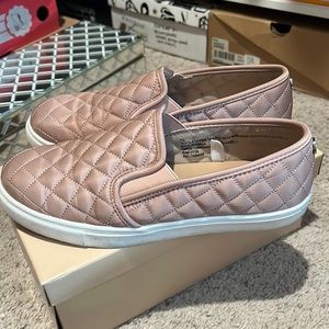 Women's slip on blush shoes size 7.5